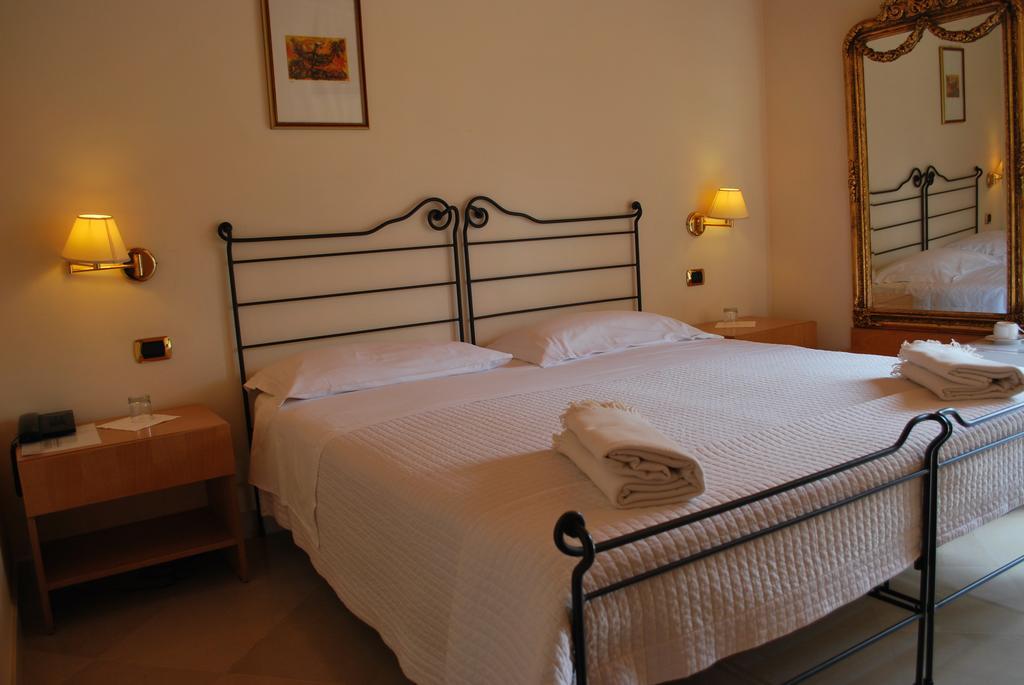 Palazzo Sottile Meninni - Classic Rooms Experience Gravina in Puglia Eksteriør bilde